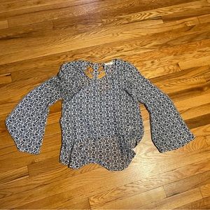Blu Pepper Shear Long Sleeve Top
